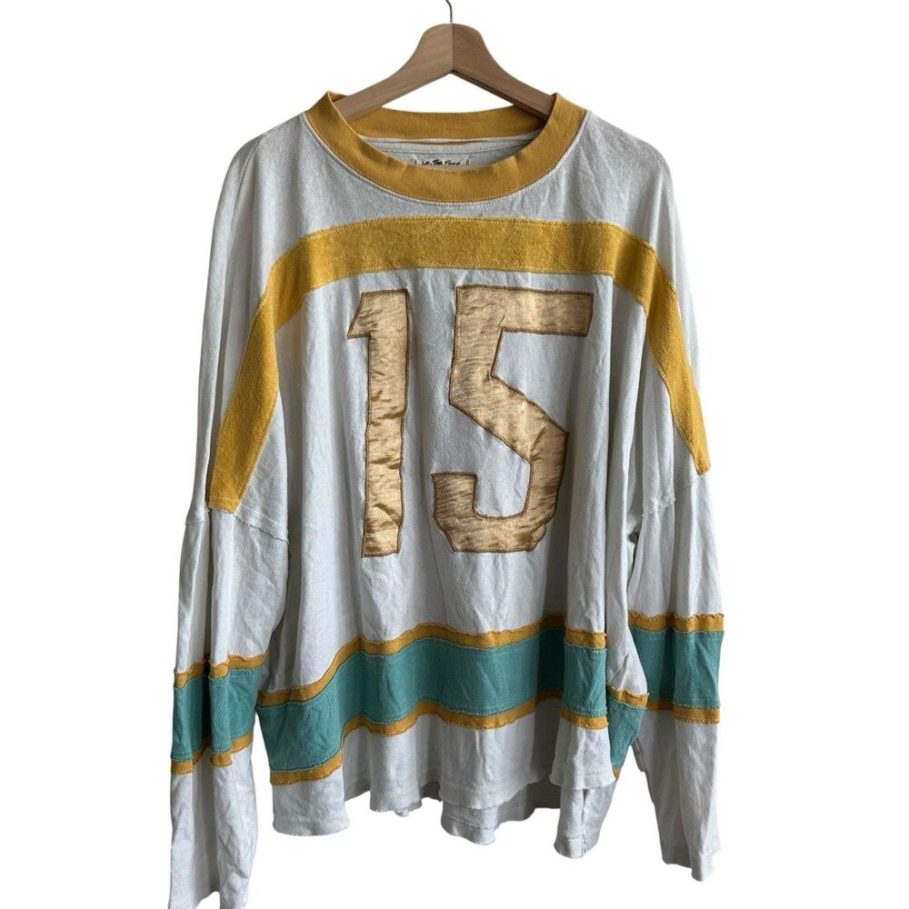 We The Free Sports Tee Sz M Oversized Slouchy Distressed VTG Inspired - Picture 11 of 11